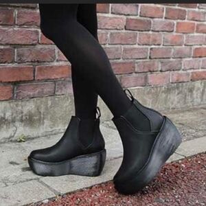 Dr. Martens Aerial Wedge Platform Ankle Boot